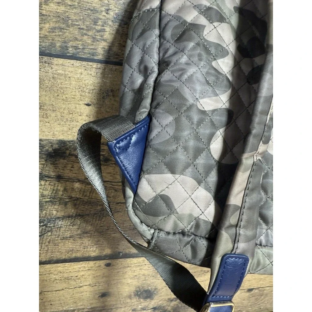 RARE - Tommy Hilfiger Alva Quilted Backpack in Army Green… Outdoor Camo Travel